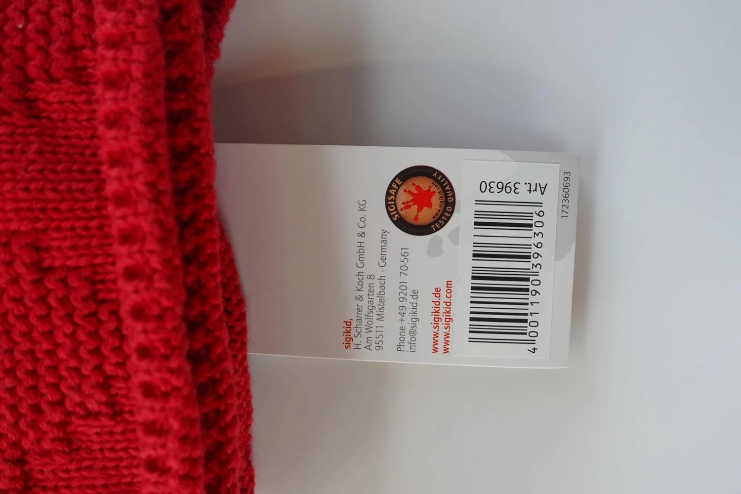 39630 - Knitted Blanket for Babies and Children from 0 to 36 Months, Red, 40 x 40 x 8 cm