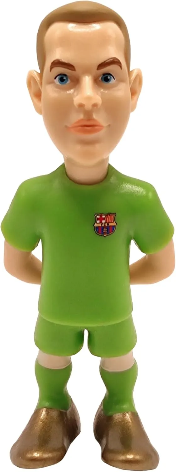 5-Pack of 7cm Soccer Players - A Miniature Marvel for Every Football Enthusiast. FC Barcelona, Araujo, TER Stegen, GAVI, Pedri, Lewandowski, 7cm