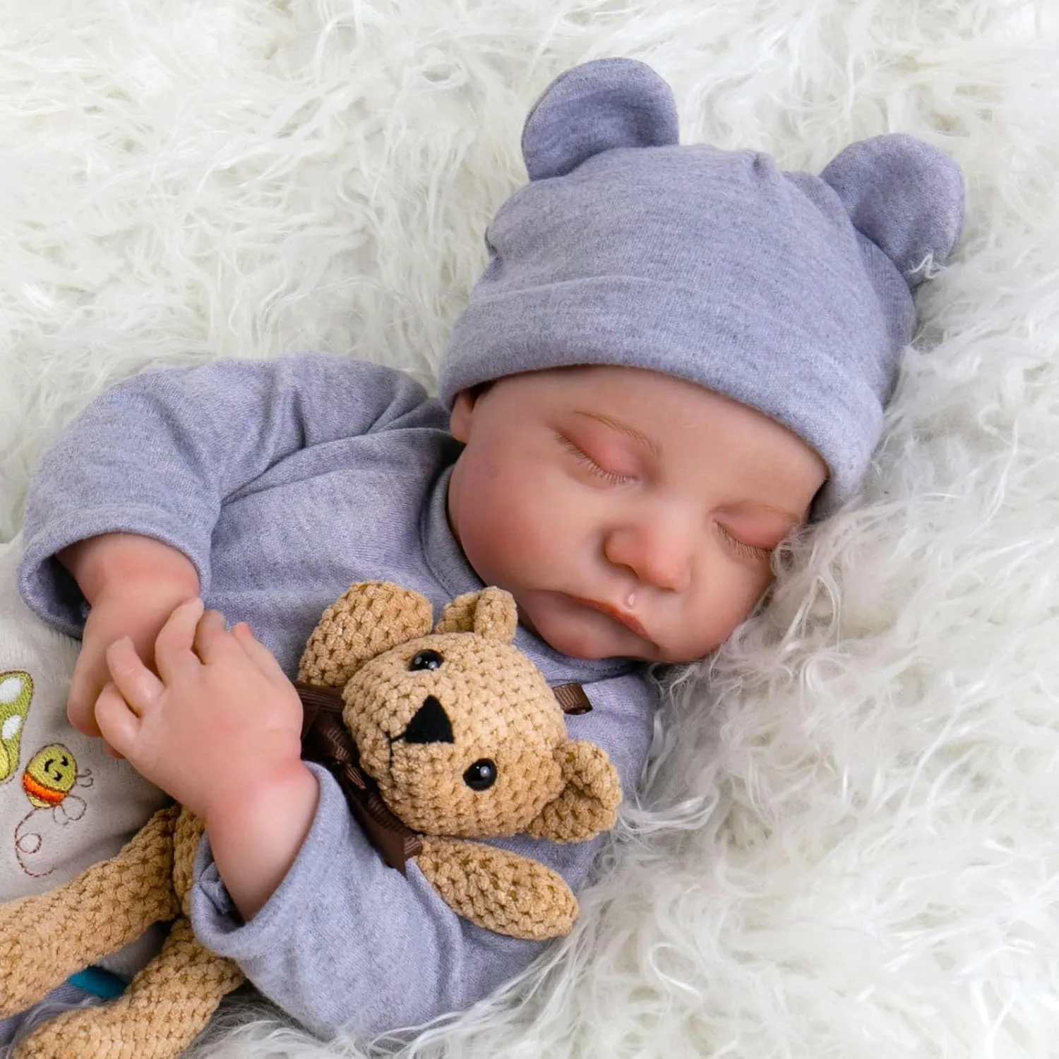 Aori Lifelike Reborn Baby Dolls Boy - 18 in Baby Soft Body Realistic-Newborn Baby Dolls, Real Life Baby Dolls with Accessories for Kids Age 3 