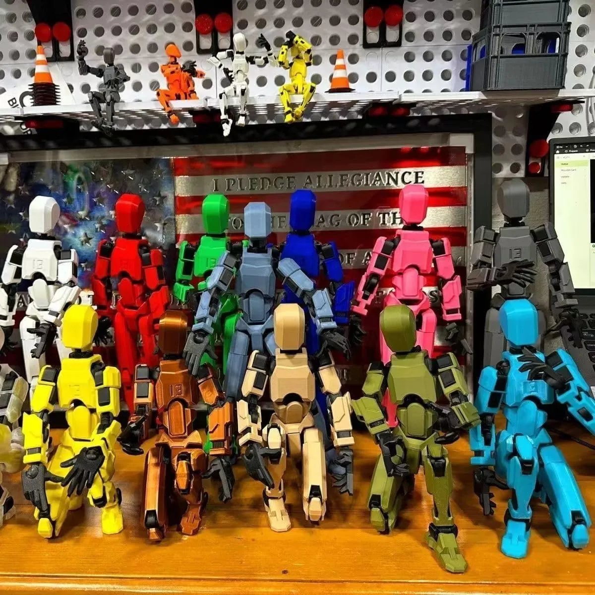 Assembly Completed Titan 13 Action Figure Set,Titan 13 Robot Action Figures 3D Printed Multi Jointed Movable,Nova 13 Action Figure,Decorations for Action Figures (9pcs,Assembly Completed)
