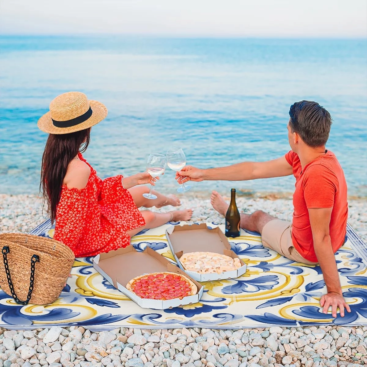 Beautiful Boho Beach Blanket, Sandproof Beach Mat, 68 x 59 Waterproof Quick Drying Sand Free Mat with 4 x Ground Spikes for Outdoor Travel Camping Hiking, Bohemian Flower