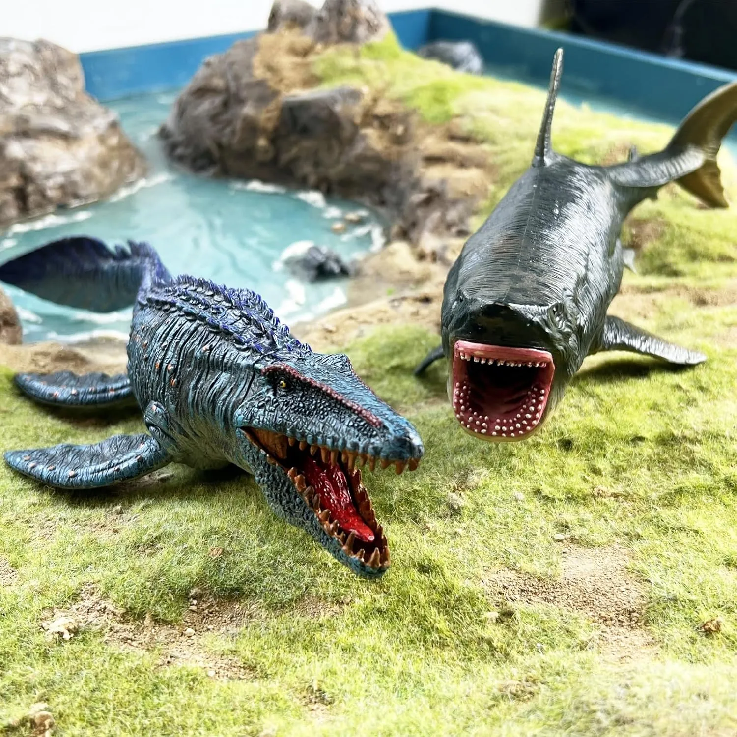 Gemini&Genius Mosasaurus and Megalodon Figurine Toy Set, Dinosaurs Toys with Movable Jaw- 13 Inches Length, Gifts for Kids or Dino Lovers