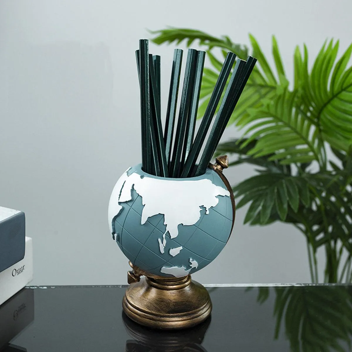 Globe Pen Holder Ornament Desktop Organizer Room Decoration Office Storage Stand