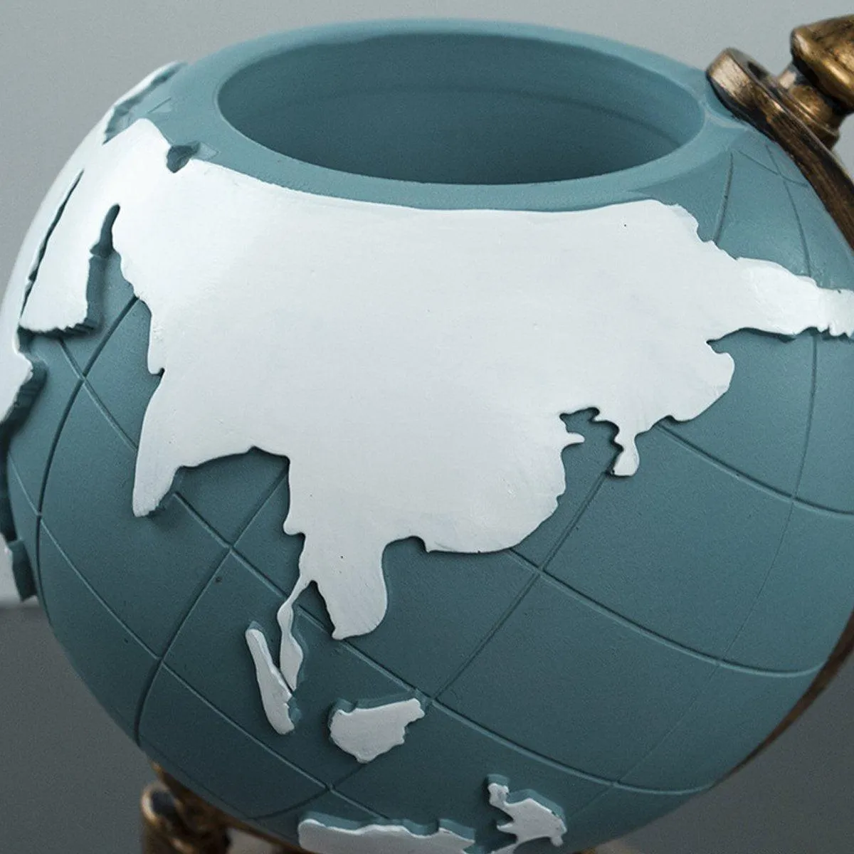 Globe Pen Holder Ornament Desktop Organizer Room Decoration Office Storage Stand