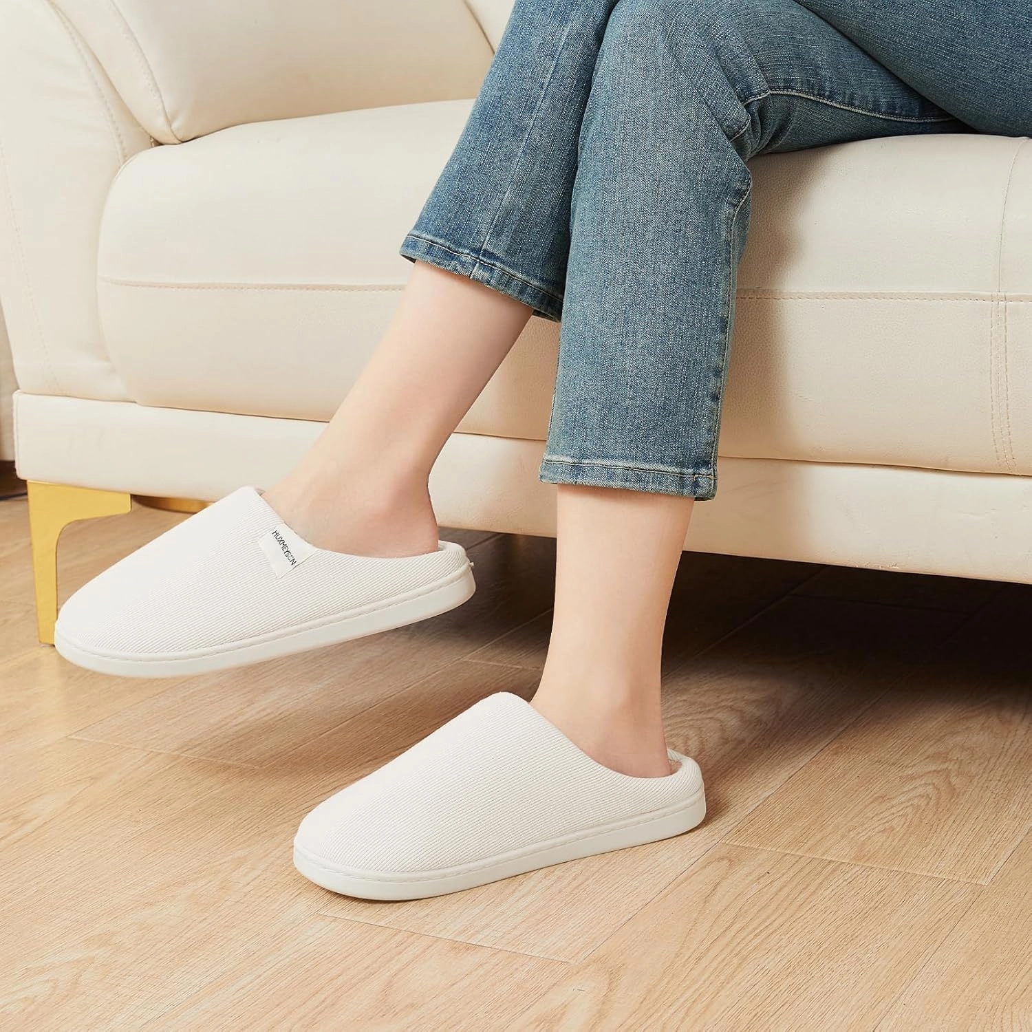 HUXMEYSON Slippers for Women, Womens Slippers Indoor Outdoor with Memory Foam, Cozy & Warm House Slippers for Woman with Anti-Slip Rubber Sole