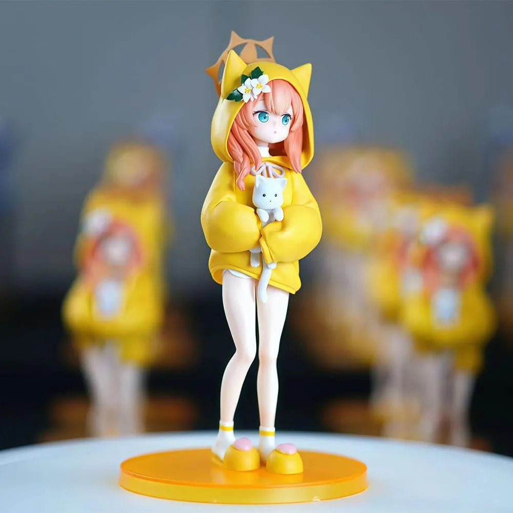 Iochi Mari Figure Model - 21cm Cute Girl Anime Action Figure, Yellow Coat Iochi Mari Statue Hug a Cat Ver, PVC Desktop Figures Decoration Collectible Gifts