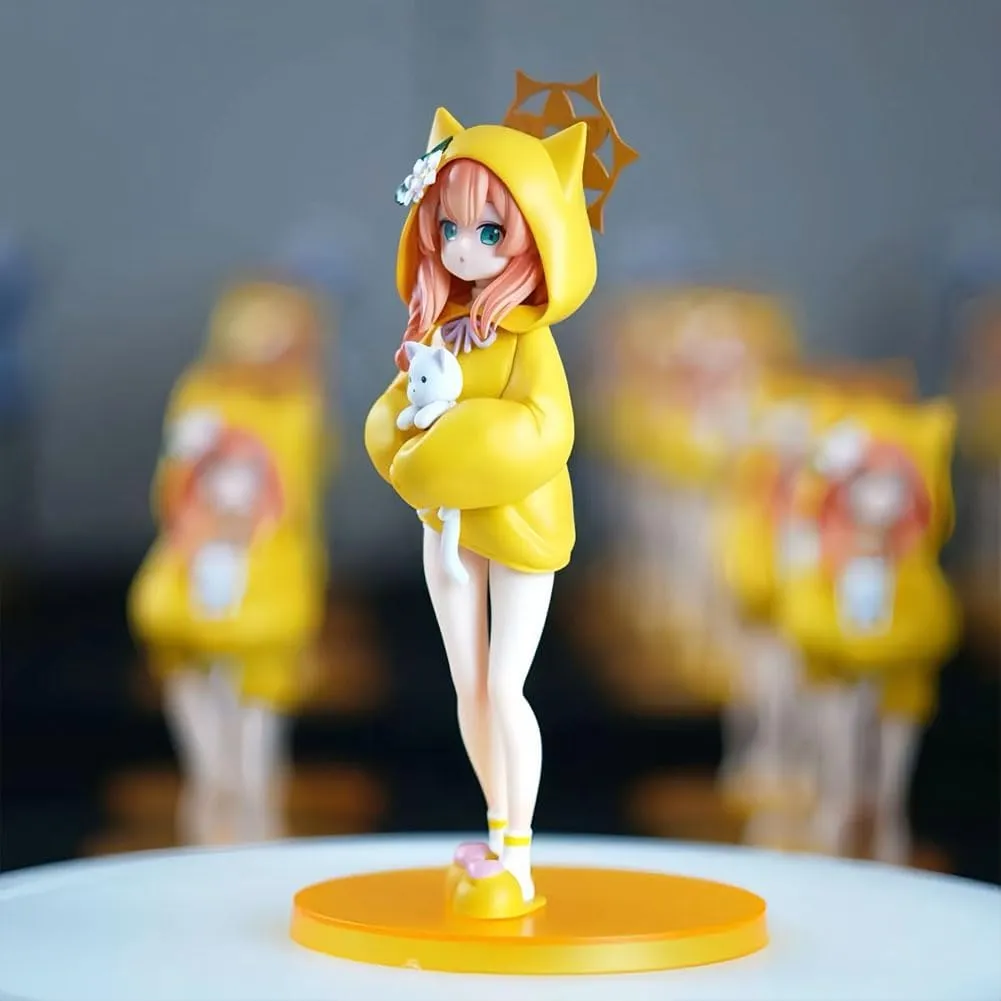 Iochi Mari Figure Model - 21cm Cute Girl Anime Action Figure, Yellow Coat Iochi Mari Statue Hug a Cat Ver, PVC Desktop Figures Decoration Collectible Gifts