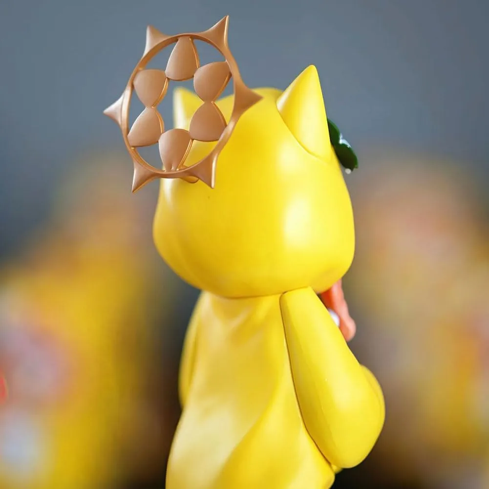 Iochi Mari Figure Model - 21cm Cute Girl Anime Action Figure, Yellow Coat Iochi Mari Statue Hug a Cat Ver, PVC Desktop Figures Decoration Collectible Gifts