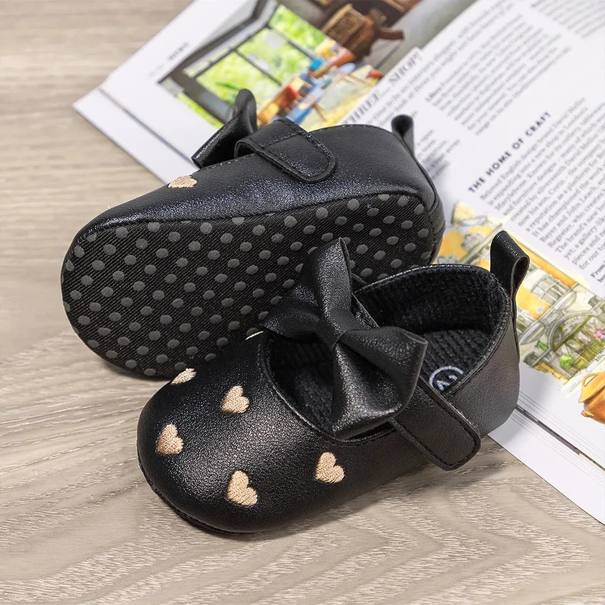 Love Bow Fringe Baby Moccasins – Soft Sole First Walkers