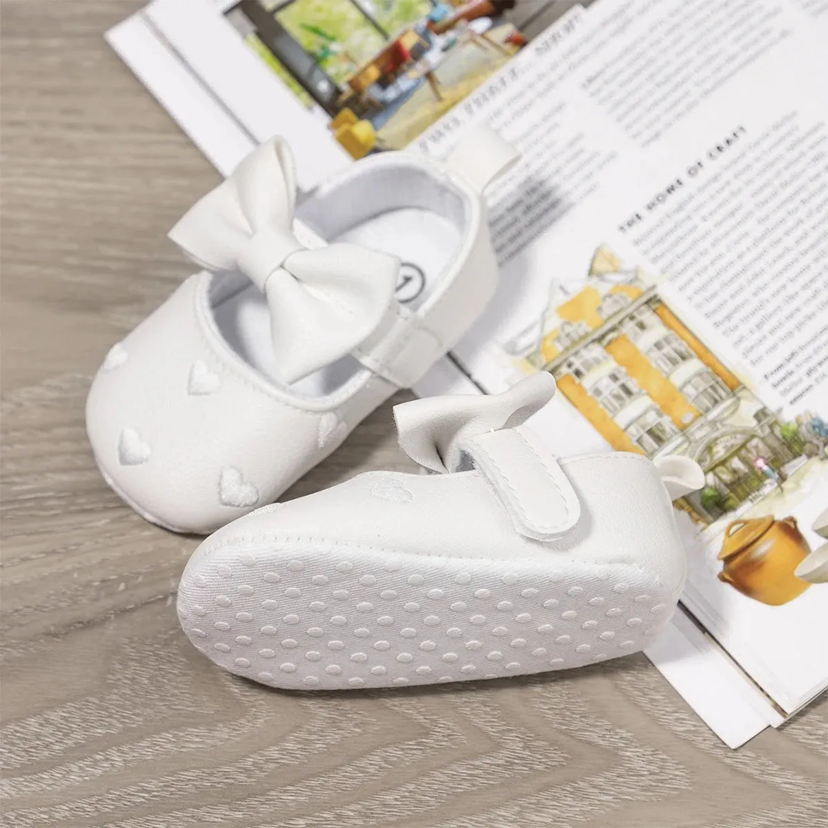 Love Bow Fringe Baby Moccasins – Soft Sole First Walkers