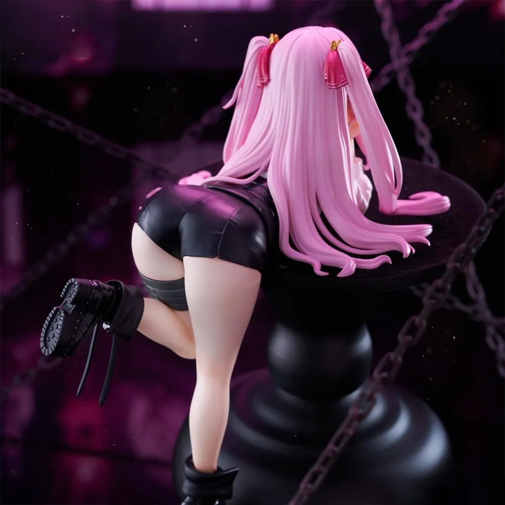 LUNK Nikke Yuni Figure Model 14cm PVC Statue Goddess Nikke Figure Pink Anime Girl Action Figure Desktop Ornaments Collectibles Gift