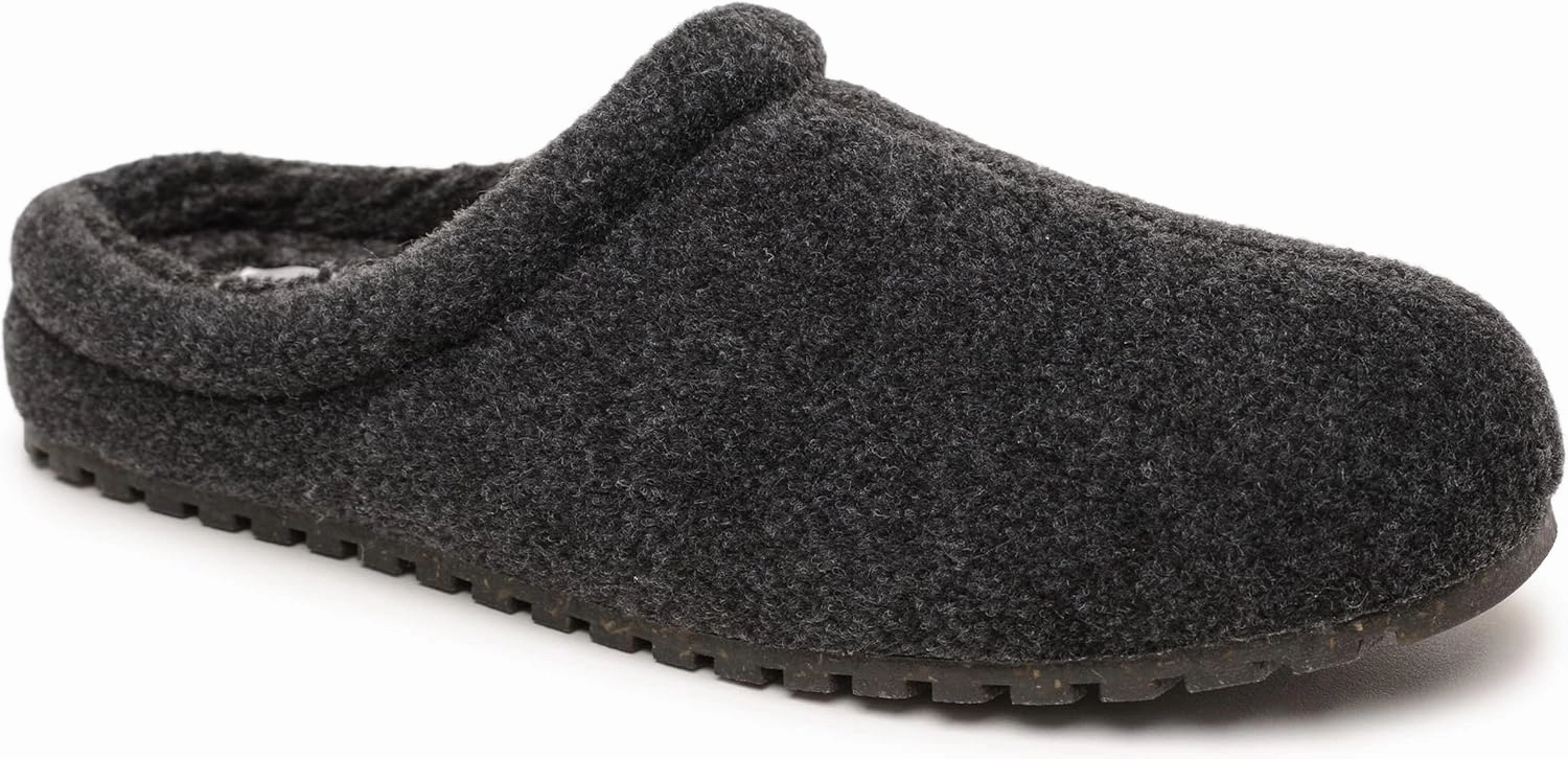 Minnetonka Men’s Corbin Slippers - Fleece-Lined Clog Crafted with Slip-On Design, Fabric Upper, Berber Lining, EVA Midsole, and Water-Resistant Materials