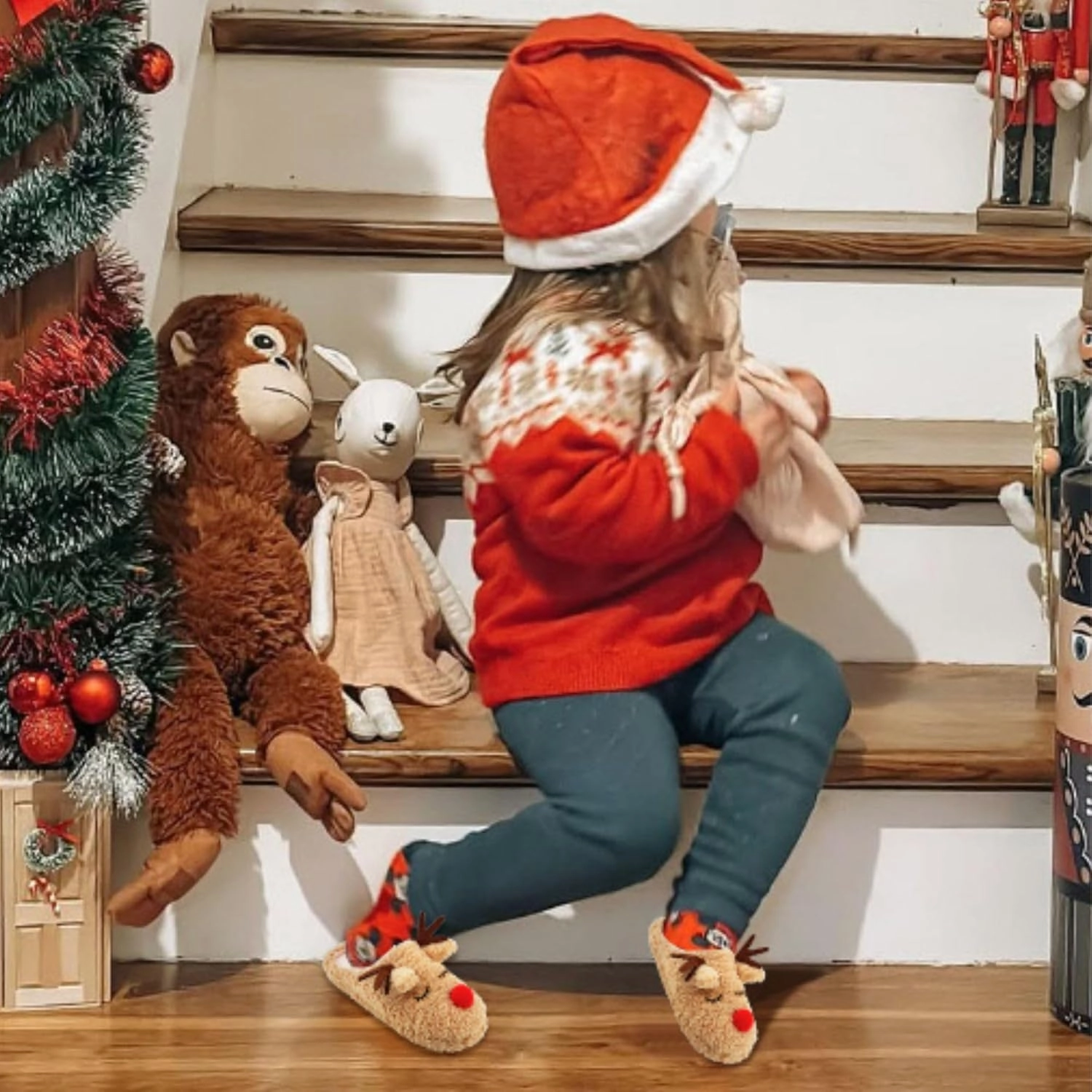 SKYWHEEL Women's Reindeer Slippers - Comfortable Plush Warm Non-Slip Slippers for Christmas, Family, Holiday, Winter, House, Indoor, Outdoor, Bedroom