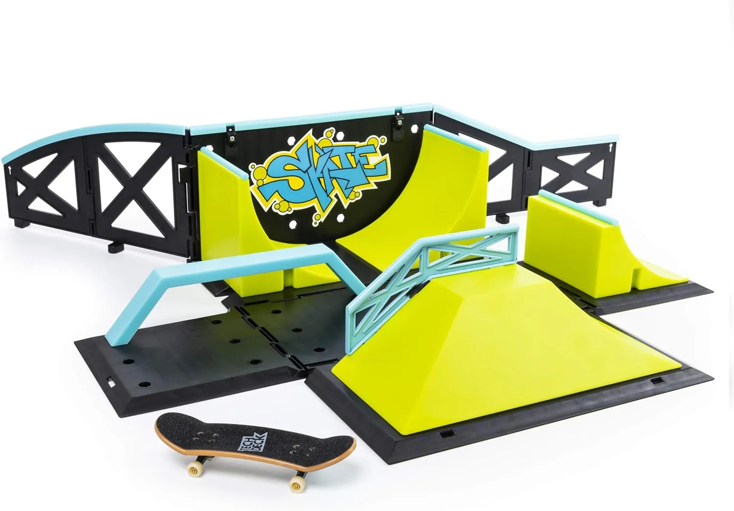 Tech Deck, Transforming SK8 Container Pro Modular Skatepark with Exclusive Fingerboard, Kids Toy for Ages 6 and Up (Styles May Vary)