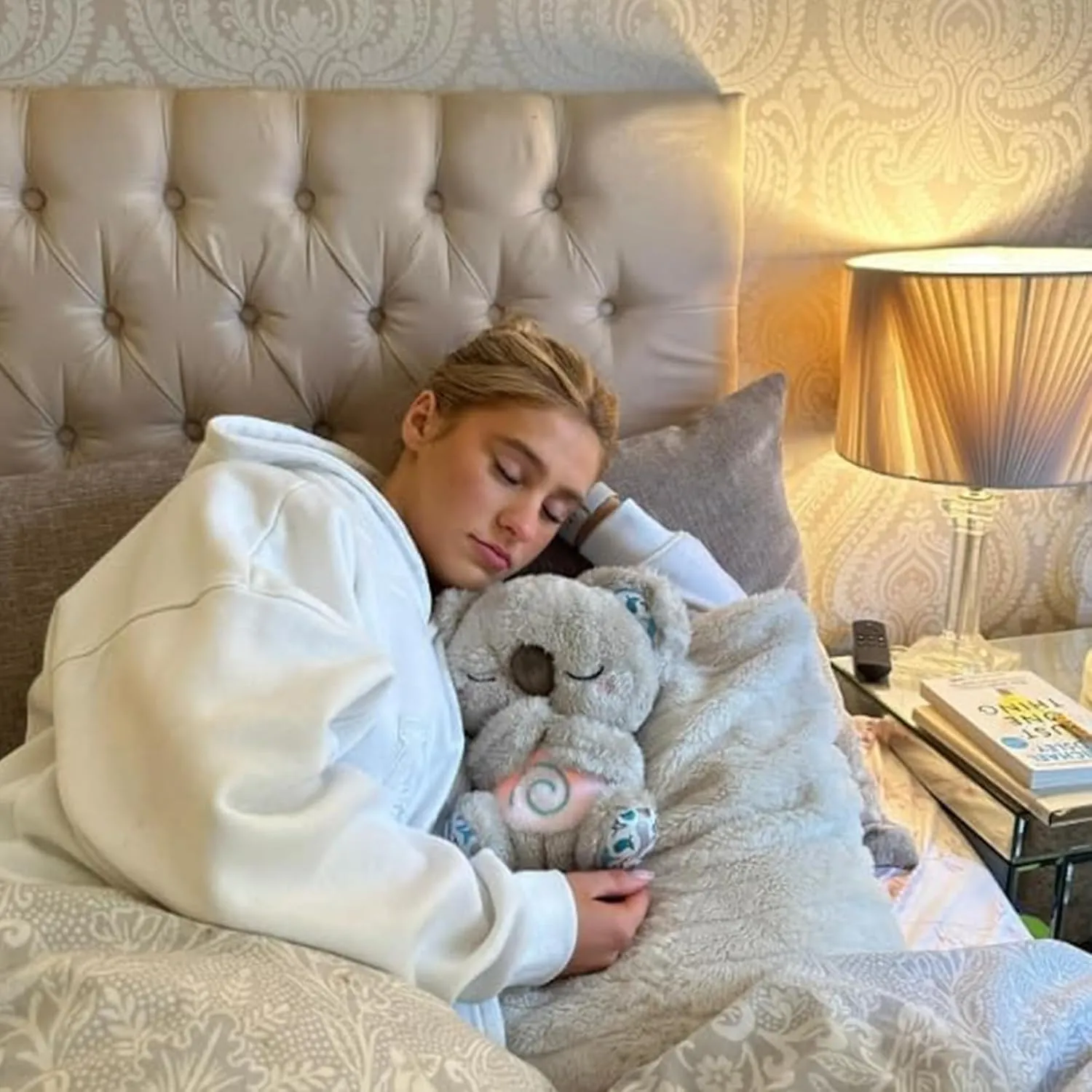 Upgraded The Relief Koala, Evora Anxiety Relief Koala, Adjustable Breathing Stuffed Animal with Musical Lights & Rhythmic Breathing Motion for Stress Relief & Emotional Support (1PC D)