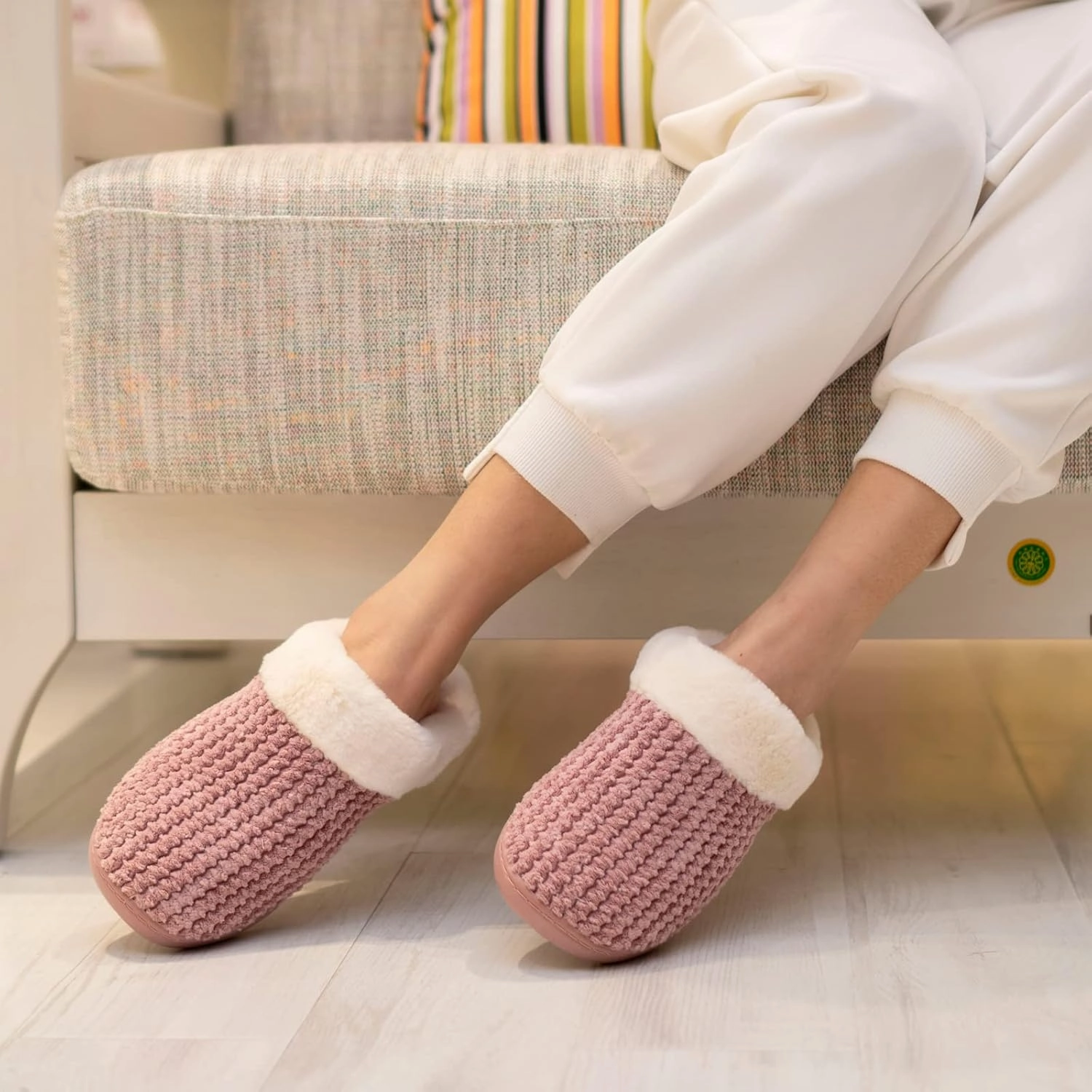 WateLves Women's Memory Foam Slippers Comfort Wool-Like Plush Fleece Lined House Shoes for Indoor & Outdoor