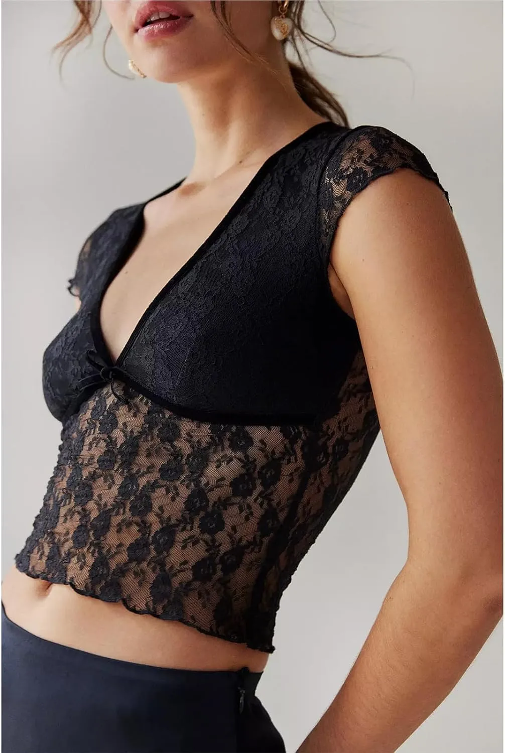 Women Y2K Floral Lace Crop Top Sexy See Through Sheer Mesh T Shirts Slim Fit Aesthetic Going Out Tees Tops Streetwear