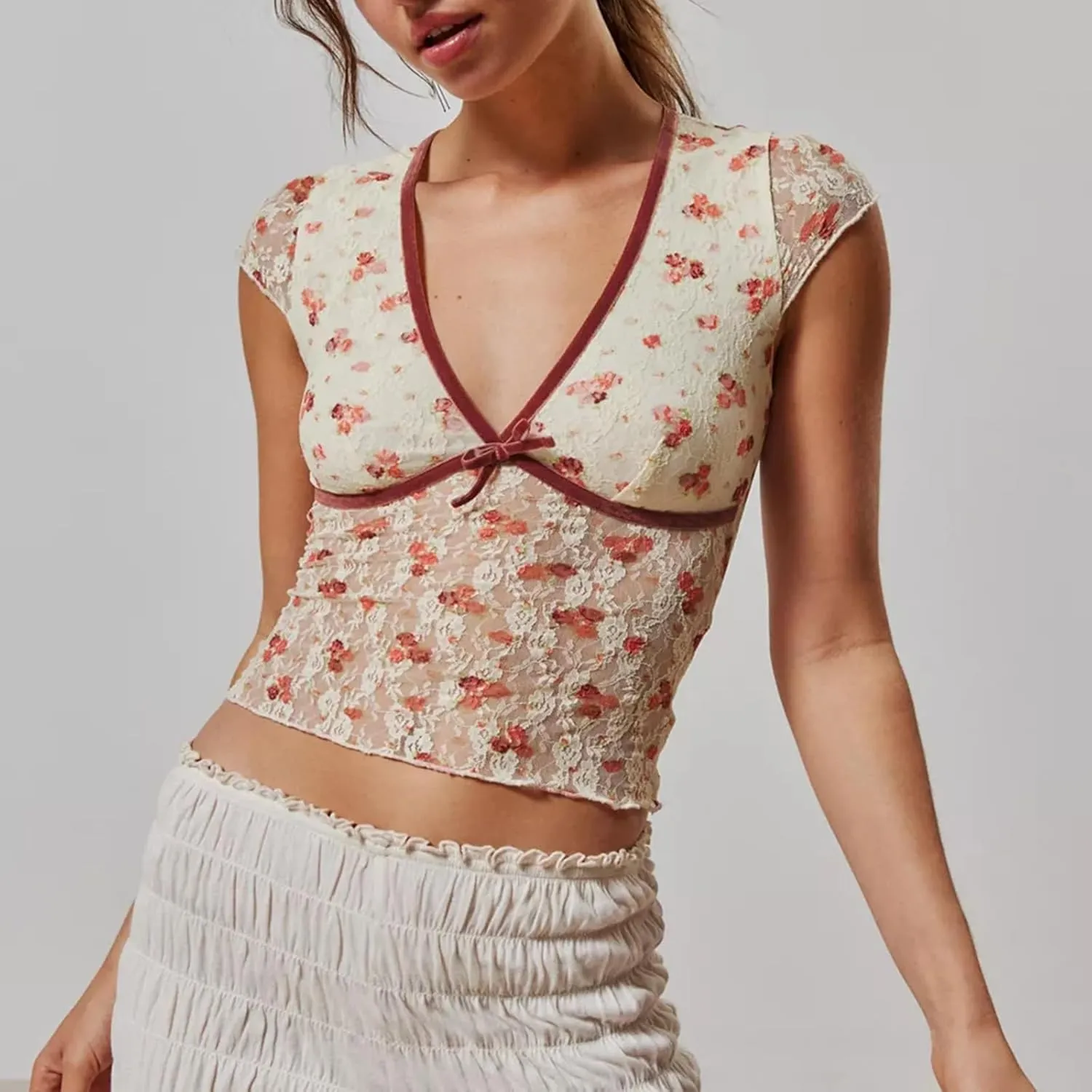Women Y2K Floral Lace Crop Top Sexy See Through Sheer Mesh T Shirts Slim Fit Aesthetic Going Out Tees Tops Streetwear