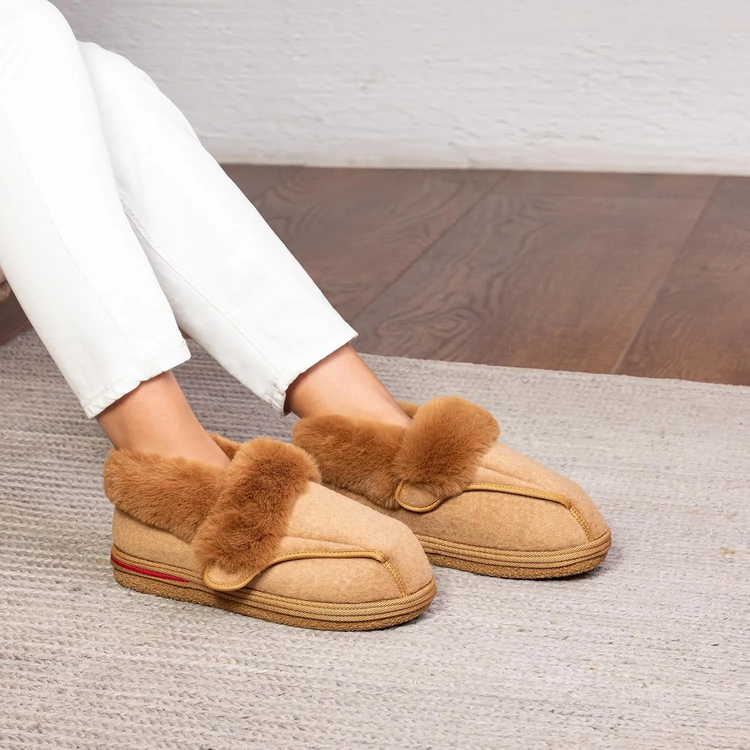Women's Cozy Adjustable Slippers Wide Fit, Plush Faux Fur Lining, Non-Slip Sole, Comfortable House Shoes for Arthritis, Swollen Feet & Diabetes Relief