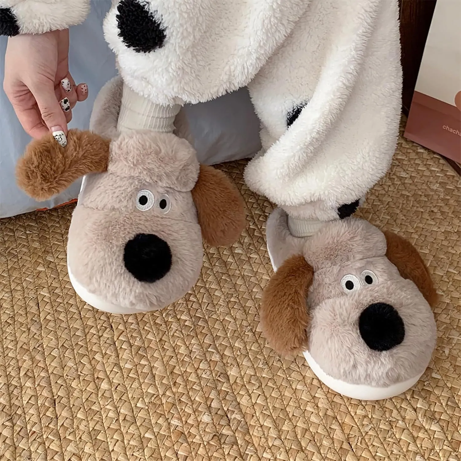 Women's Puppy Slippers - warm plush, cosy and skin-friendly. Non-slip and lightweight sole.