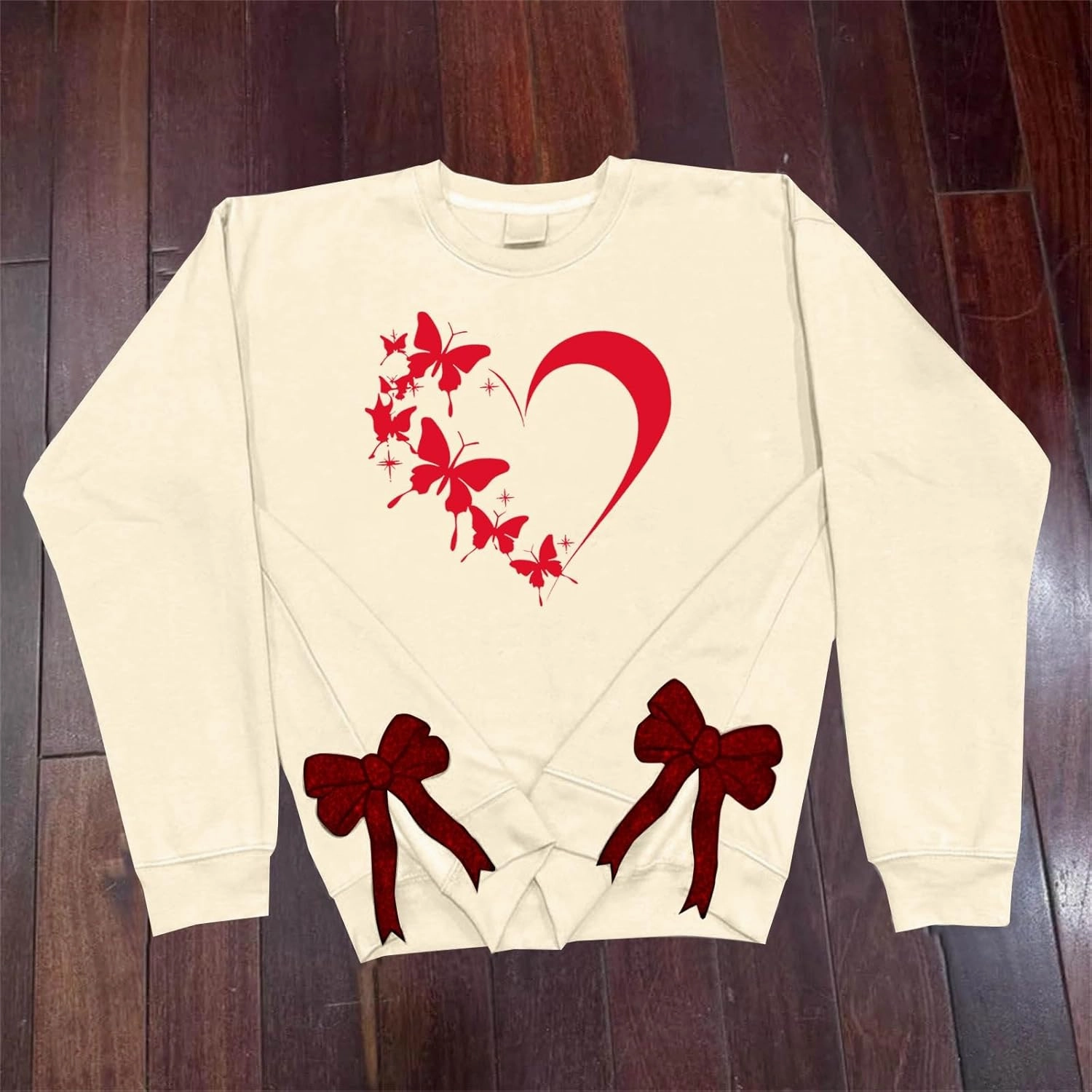 Womens 2025 Fashion Sweatshirt Valentines Heart Print Side Bow Applique Trendy Top Long Sleeve Athletic Causal Blouse