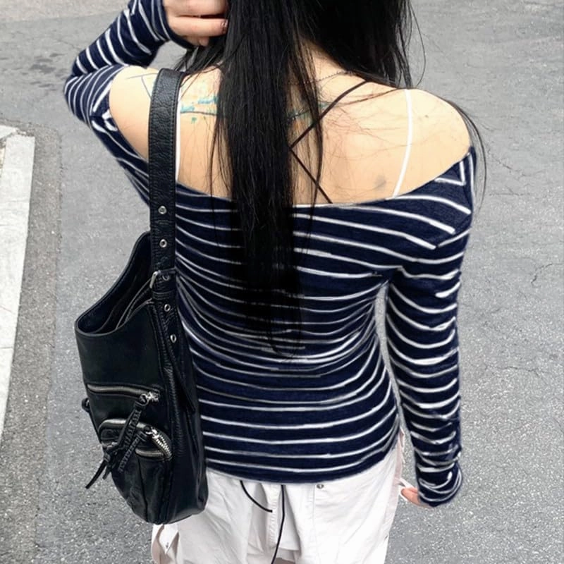 Womens Long Sleeve Grunge Aesthetic Shirts Striped Off Shoulder Tops Teen Girls Alt Emo Goth Streetwear Y2k Clothes